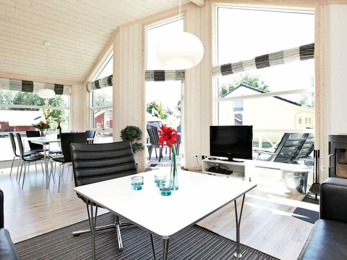 6 Person Holiday Home In Gro Enbrode Großenbrode Dış mekan fotoğraf